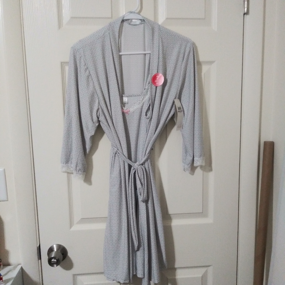 . - Picture 2 of 6